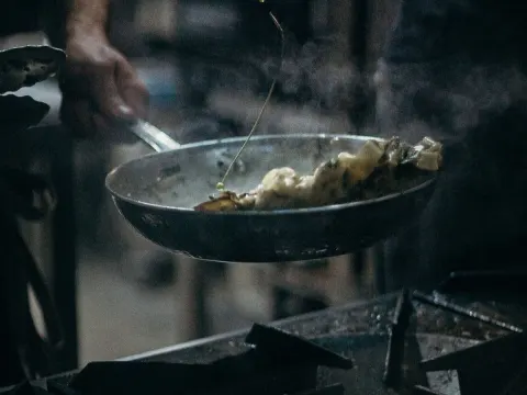 Hard-Anodised Non-Stick Tawa — Cookware at Kitchen Kraft, Vadodara