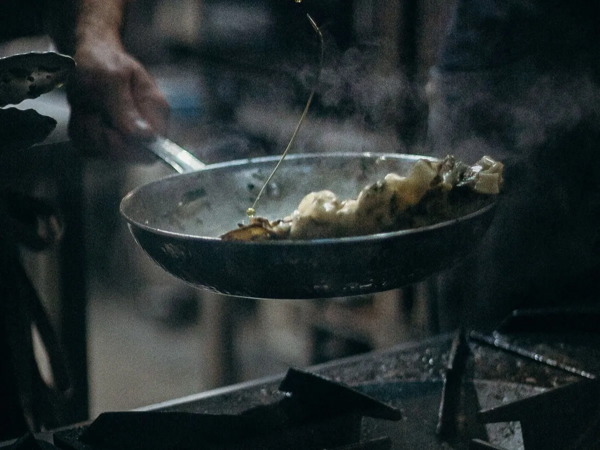 Hard-Anodised Non-Stick Tawa — Cookware at Kitchen Kraft, Vadodara